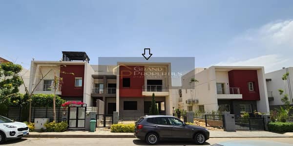 3 Bedroom Villa for Sale in Madinaty, Cairo - 74ad629b-b9ba-49e7-9ff3-b66e95ff9a80. jpg