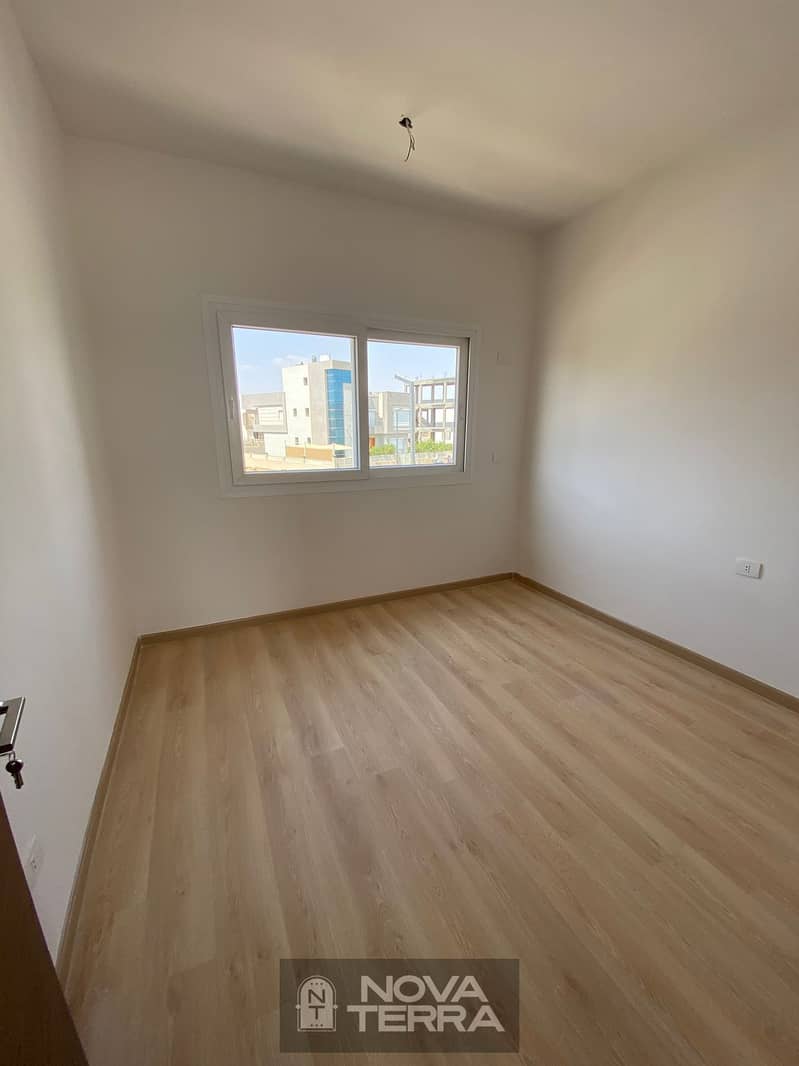 6 WhatsApp Image 2025-09-08 at 15.48. 20 (2). jpeg