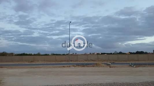 Commercial Land for Sale in 6th of October, Giza - أرض بالحزام الأخضر على الطريق الرئيسي مباشرة تصلح لنشاط تجاري