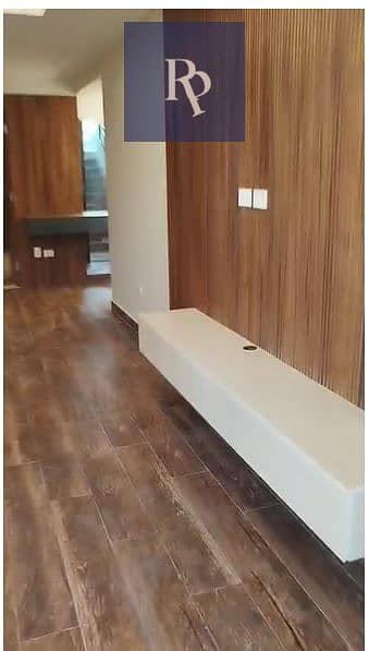 3 RENT3. JPG