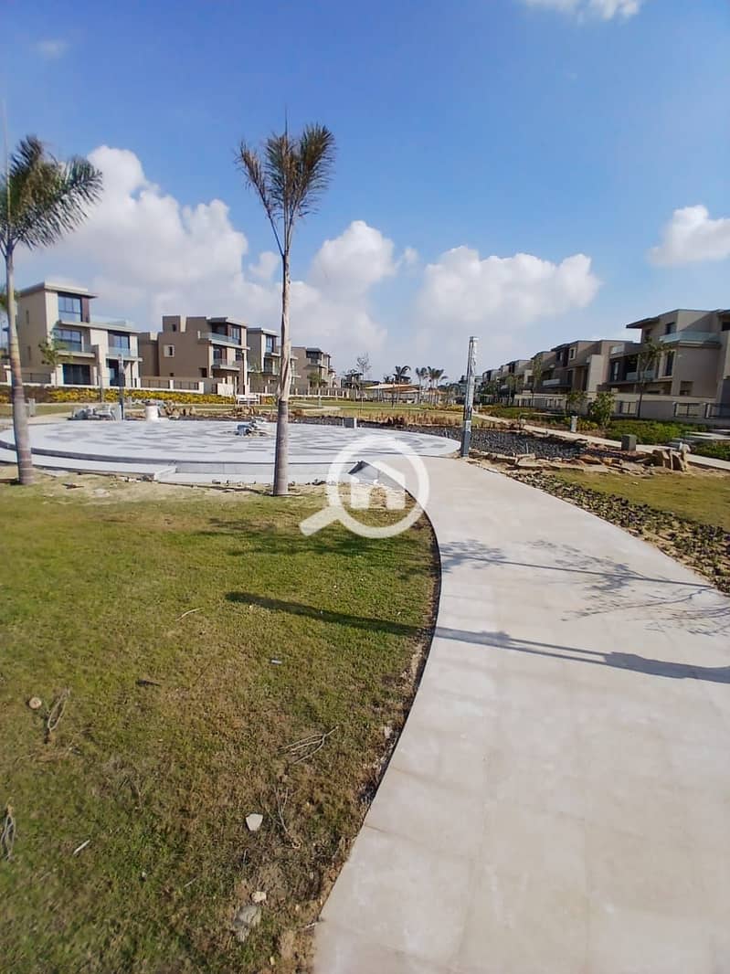 5 estates 3. jpg