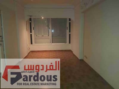 فلیٹ 3 غرف نوم للايجار في سموحة، الإسكندرية - ٢٠٢٥٠٩١٠_١٨١٣٥٧. jpg