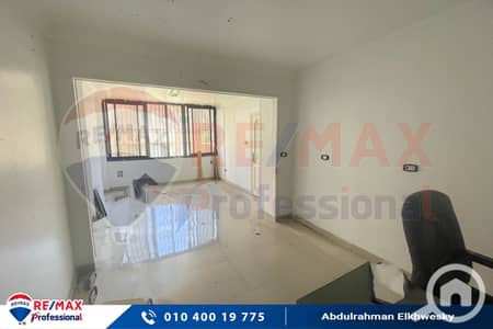 مکتب  للبيع في بولكلي، الإسكندرية - 00. jpg