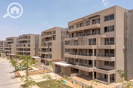 3 Bedroom Flat for Sale in New Cairo, Cairo - Capital-Gardens-Palm-Hills. jpg