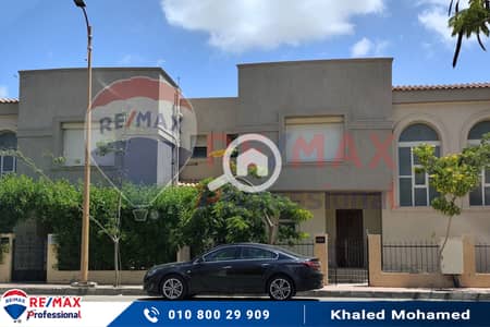 فیلا 3 غرف نوم للبيع في عجمي، الإسكندرية - 1. jpg