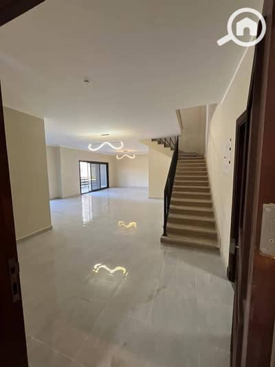 4 Bedroom Duplex for Sale in Sheraton, Cairo - IMG-20250913-WA0011. jpg