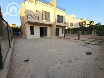 3 Bedroom Twin House for Sale in Sheikh Zayed, Giza - IMG-20250906-WA0015. jpg