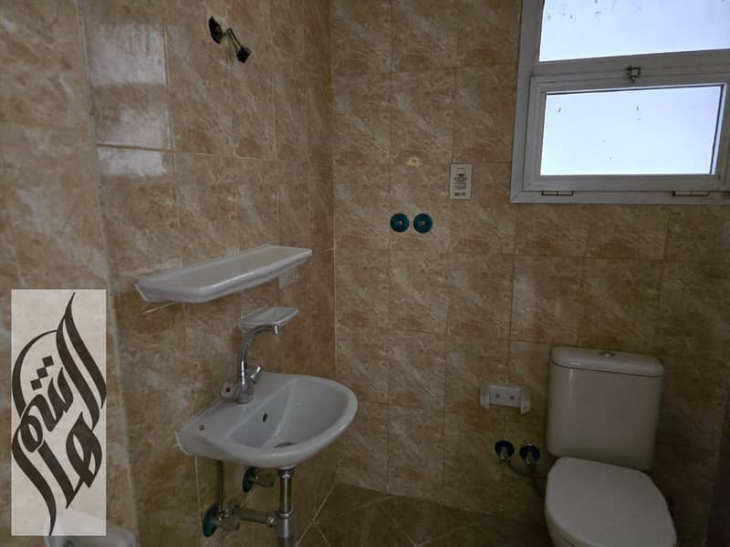 8 IMG-20250913-WA1287. jpg