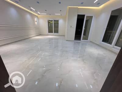 3 Bedroom Hotel Apartment for Sale in Madinaty, Cairo - Apartment for sale in Madinaty, 175 m, in B1, hotel finishing, wide garden view