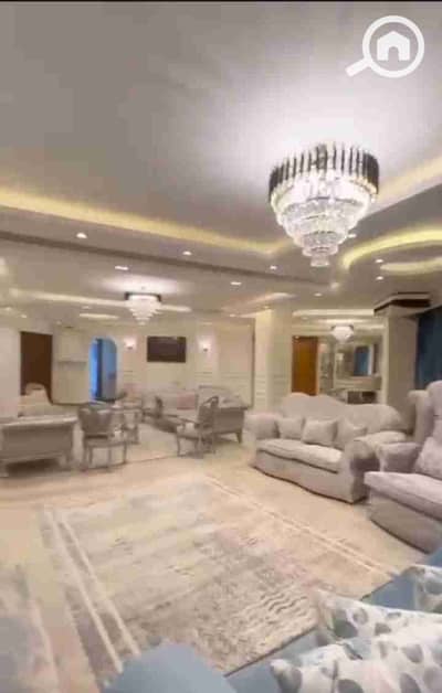 فلیٹ 4 غرف نوم للايجار في المهندسين، الجيزة - ٢٠٢٥٠٩٠٩_١٩٥٦٣٣. jpg