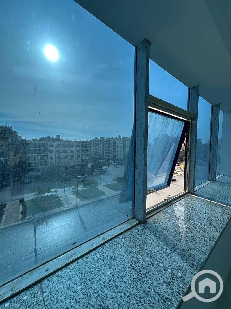 5 صورة واتساب بتاريخ 2025-09-11 في 08.27. 27_3232529c. jpg