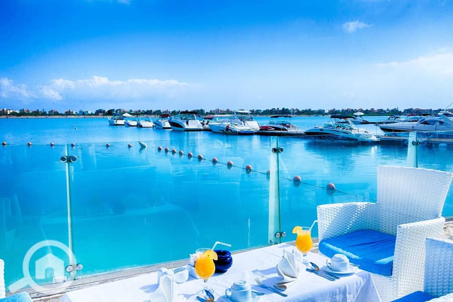 13 hotelsdotcom-352770-88a43b44_w-237236. jpg
