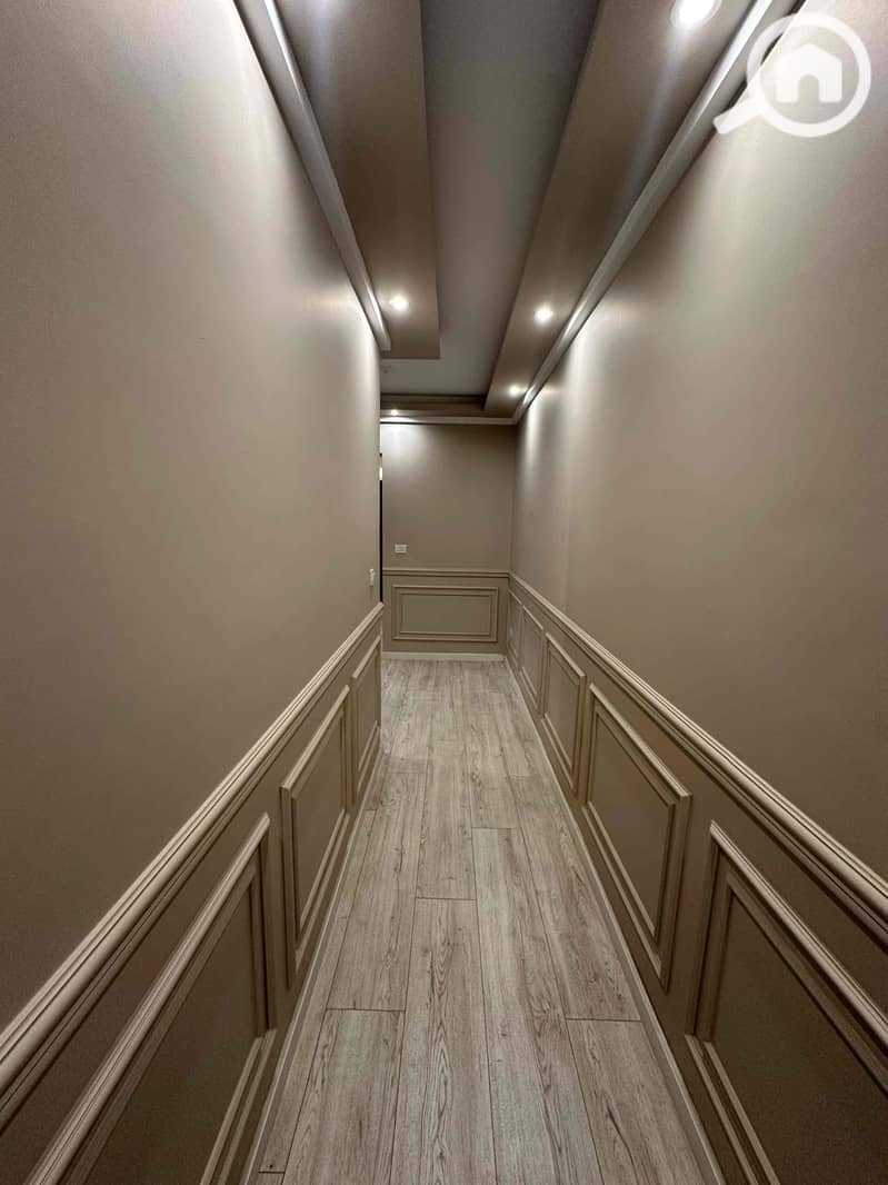 5 5c2ecaec-08c1-4862-b987-c55cad29861e. jpg