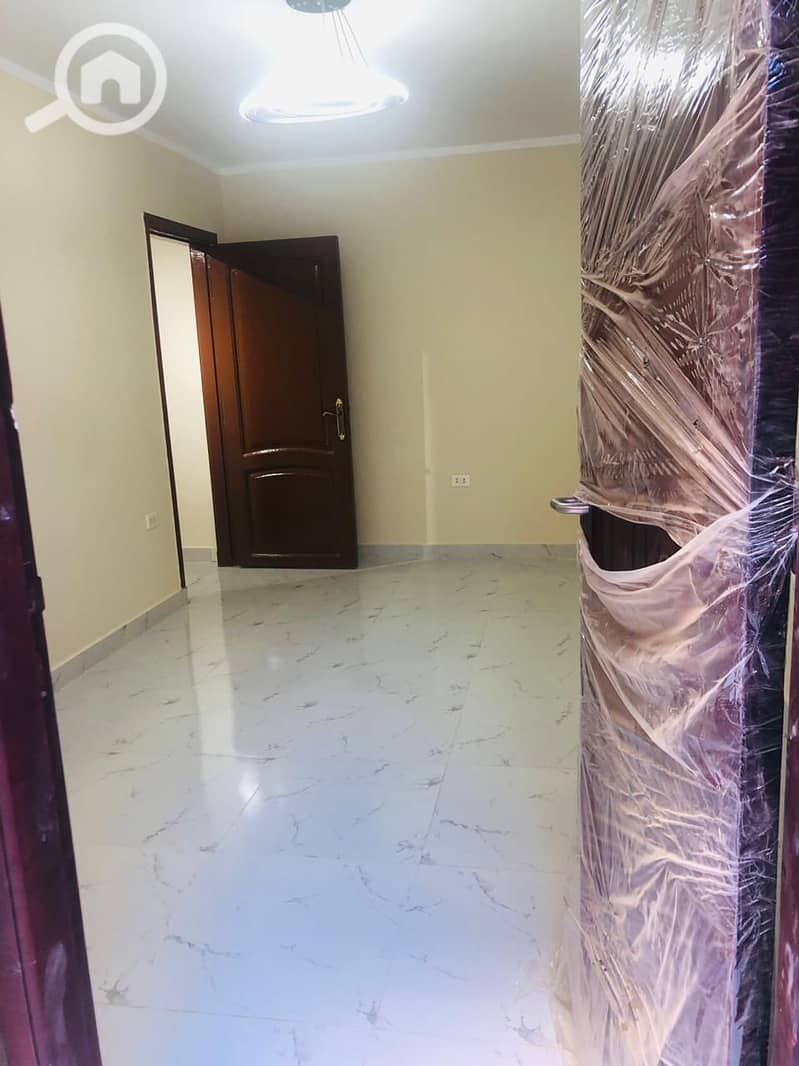 2 5725f011-2155-41ec-9aba-91219e61a7ad. jpeg