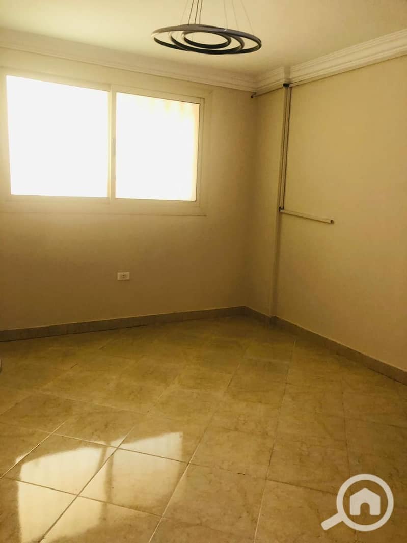 4 d8a9f75c-d7d8-4dec-87bd-1fef7967d285. jpeg