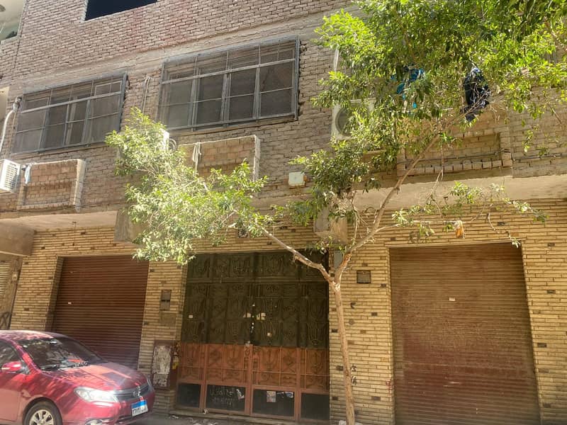 عمارة مميزة – طابق أرضي تجاري وسكني – 156 م²-رخصة 4 طوابق- خدمات كاملة