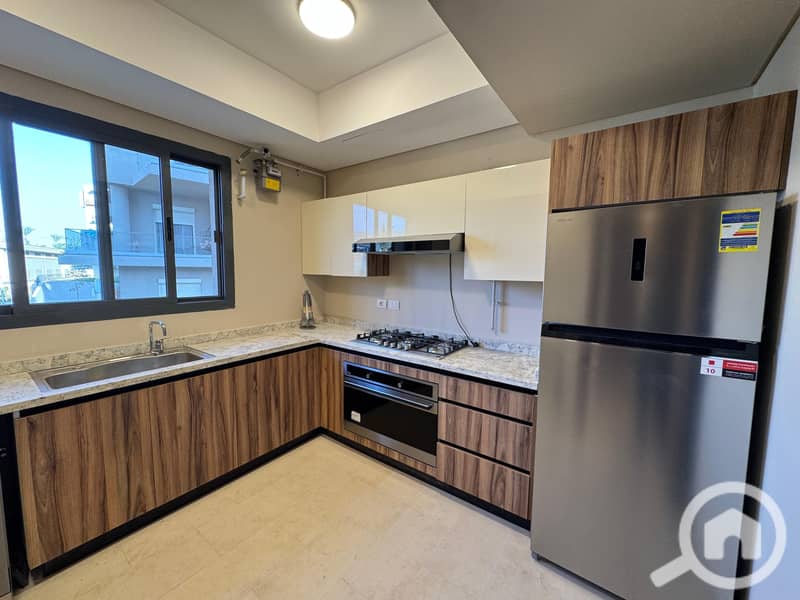 10 WhatsApp Image 2025-09-10 at 10.40. 24 PM (1). jpeg