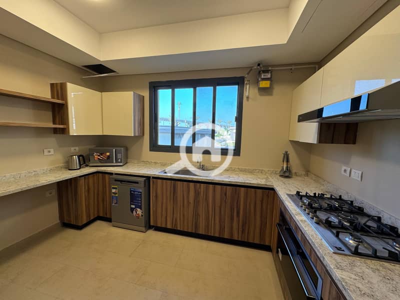 23 WhatsApp Image 2025-09-10 at 10.40. 32 PM. jpeg