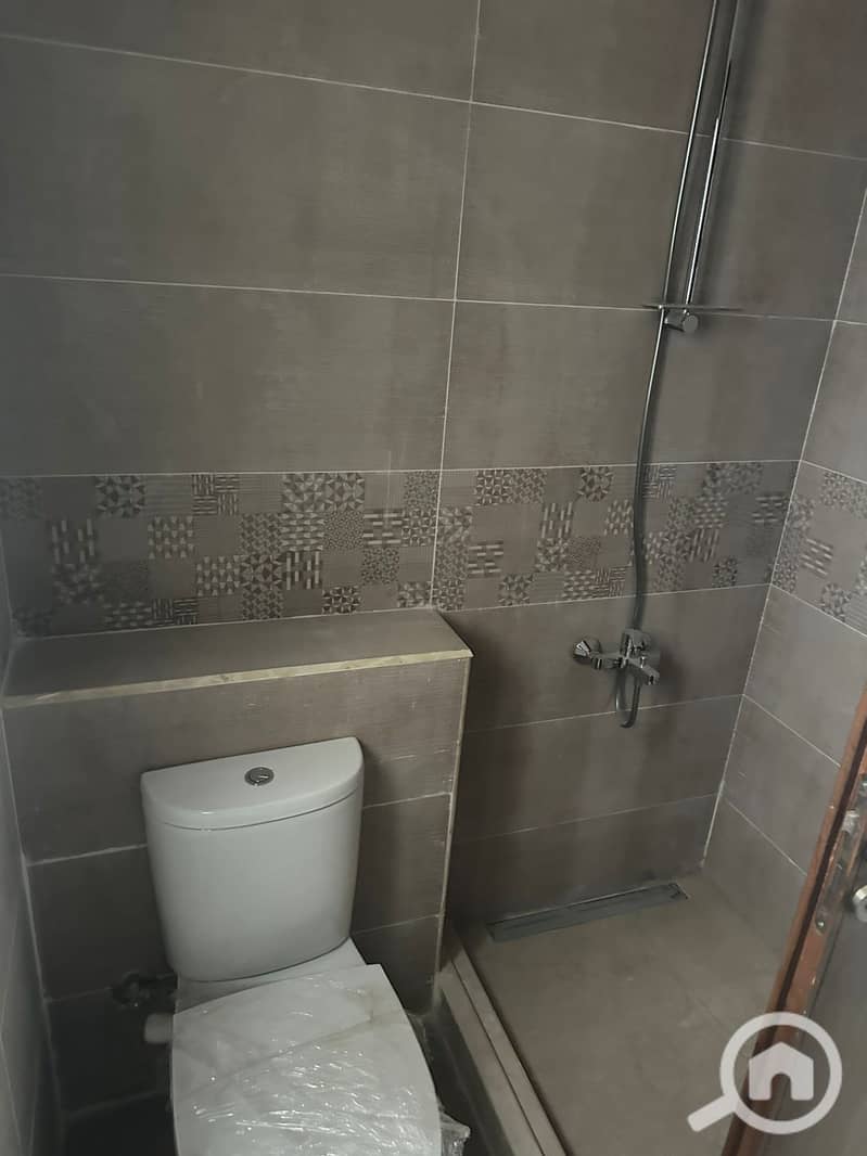 10 1000255937. jpg