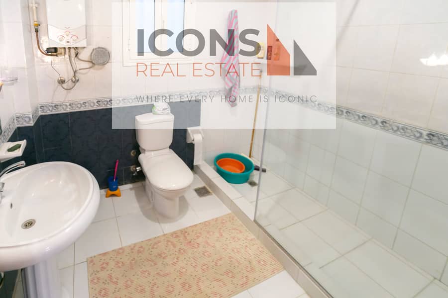 32 3N8A4810. jpg