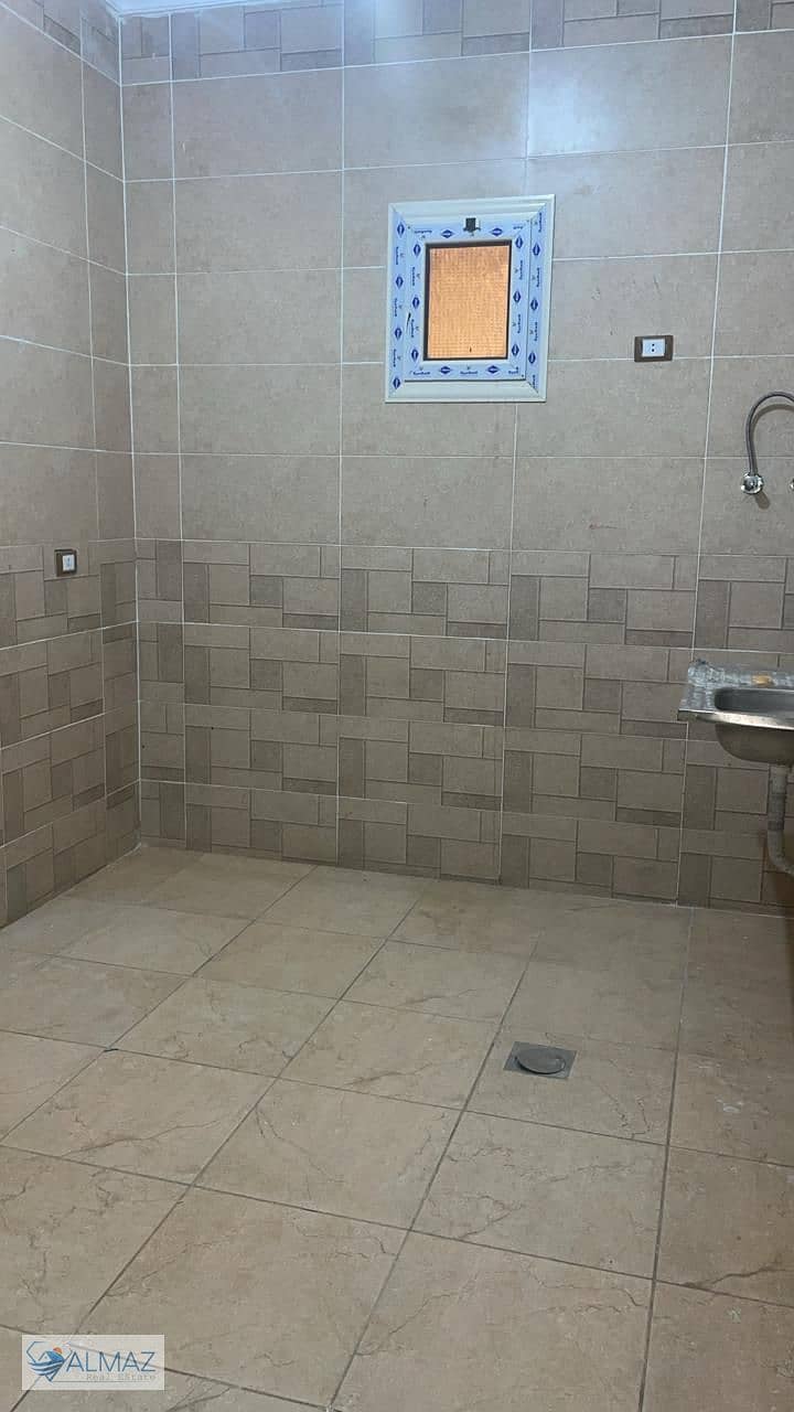 5 WhatsApp Image 2025-09-15 at 12.28. 28 PM (1). jpeg