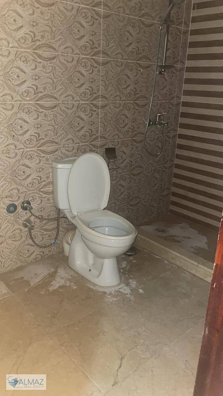 8 WhatsApp Image 2025-09-15 at 12.28. 29 PM. jpeg