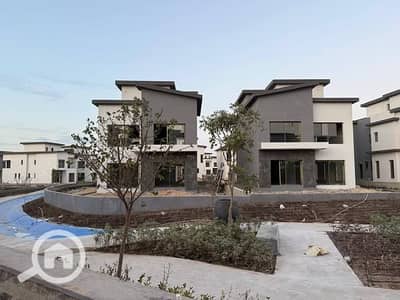 5 Bedroom Villa for Sale in New Cairo, Cairo - 545347939_122131407752928178_5455992586350842871_n. jpg
