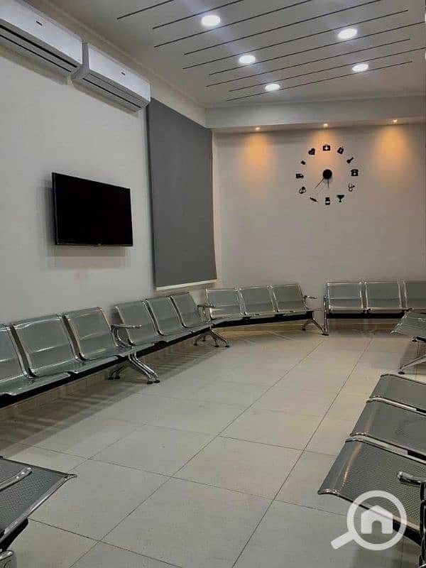 مقر طبي بالفرش والتكييفات مجهز بالكامل مقر طبي بالفرش والتكييفات مجهز بالكامل