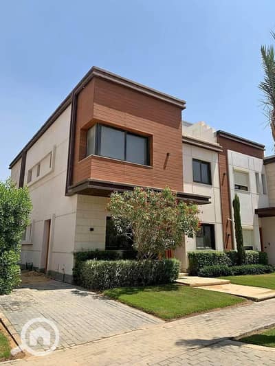4 Bedroom Townhouse for Sale in New Cairo, Cairo - 522290205_1283111713339913_5194470168286132628_n. jpg