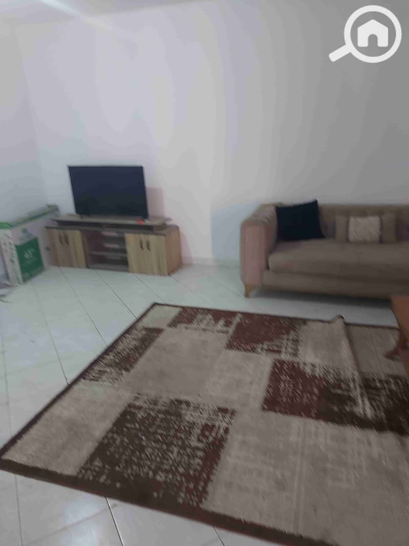 4 1000495749. jpg