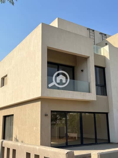 3 Bedroom Villa for Sale in Shorouk City, Cairo - photo_2025-07-14_23-18-39. jpg