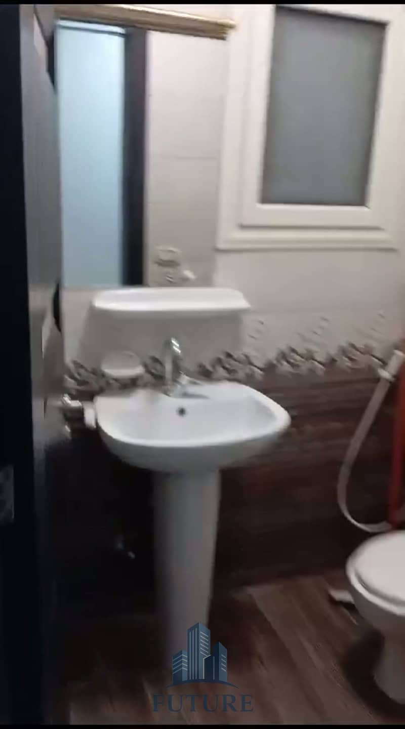 5 0714 (1). mp4_20250714_175503.628. jpg