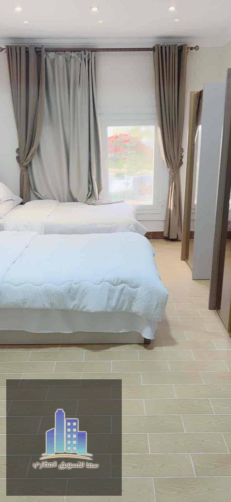 2 d2151779-2b10-4732-84d4-270e2d6cf8e5. jpg