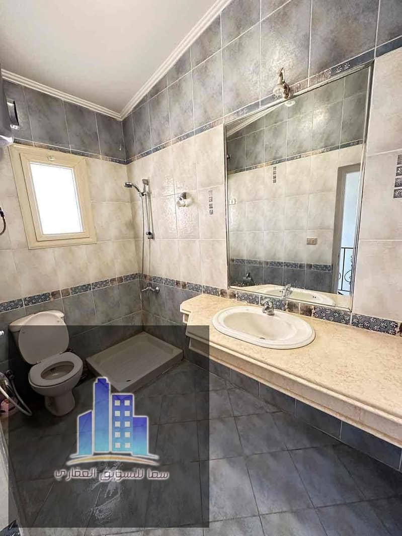 0877d275-8c09-437f-9237-e1d669ddd412. jpg 0877d275-8c09-437f-9237-e1d669ddd412. jpg