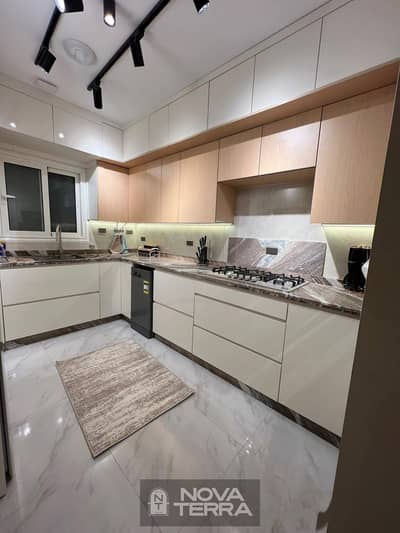 3 Bedroom Flat for Sale in 6th of October, Giza - 1754214075173-IMG-20250721-WA0165. jpg