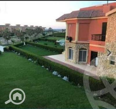 2 Bedroom Chalet for Sale in North Coast, Matruh - شالية للبيع مرحلة اولي باقل سعر بلومار الساحل جار امواج Blumar North