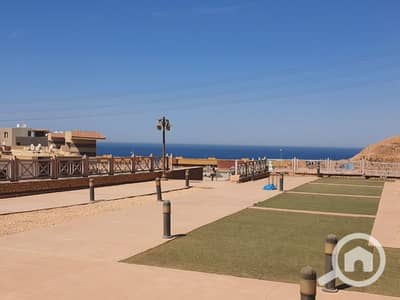 2 Bedroom Chalet for Sale in Ain Sukhna, Suez - شالية لبيع ارضي مفروش ف بورتو السخنة البهاميز خلف الابراج porto sokhna
