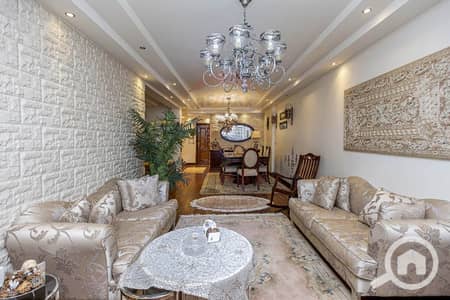 شقة 3 غرف نوم للبيع في سموحة، الإسكندرية - 1. jpg