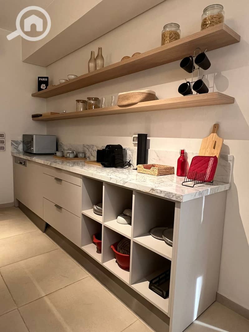 10 34497b29-c991-4c43-ad4b-5ce605933475. jpeg