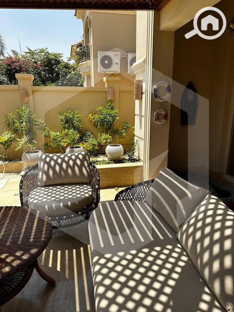10 El Patio 6 10. jpg