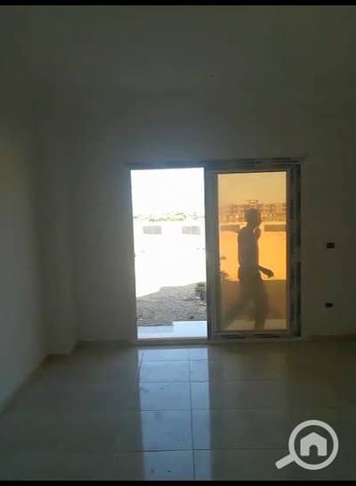 2 Bedroom Chalet for Sale in Hurghada, Red Sea - WhatsApp Video 2025-09-16 at 3.43. 55 PM. mp4_snapshot_00.07_[2025.09. 16_15.49. 20]. jpg