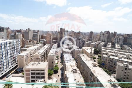 فلیٹ 3 غرف نوم للبيع في جناكليس، الإسكندرية - 01. jpg