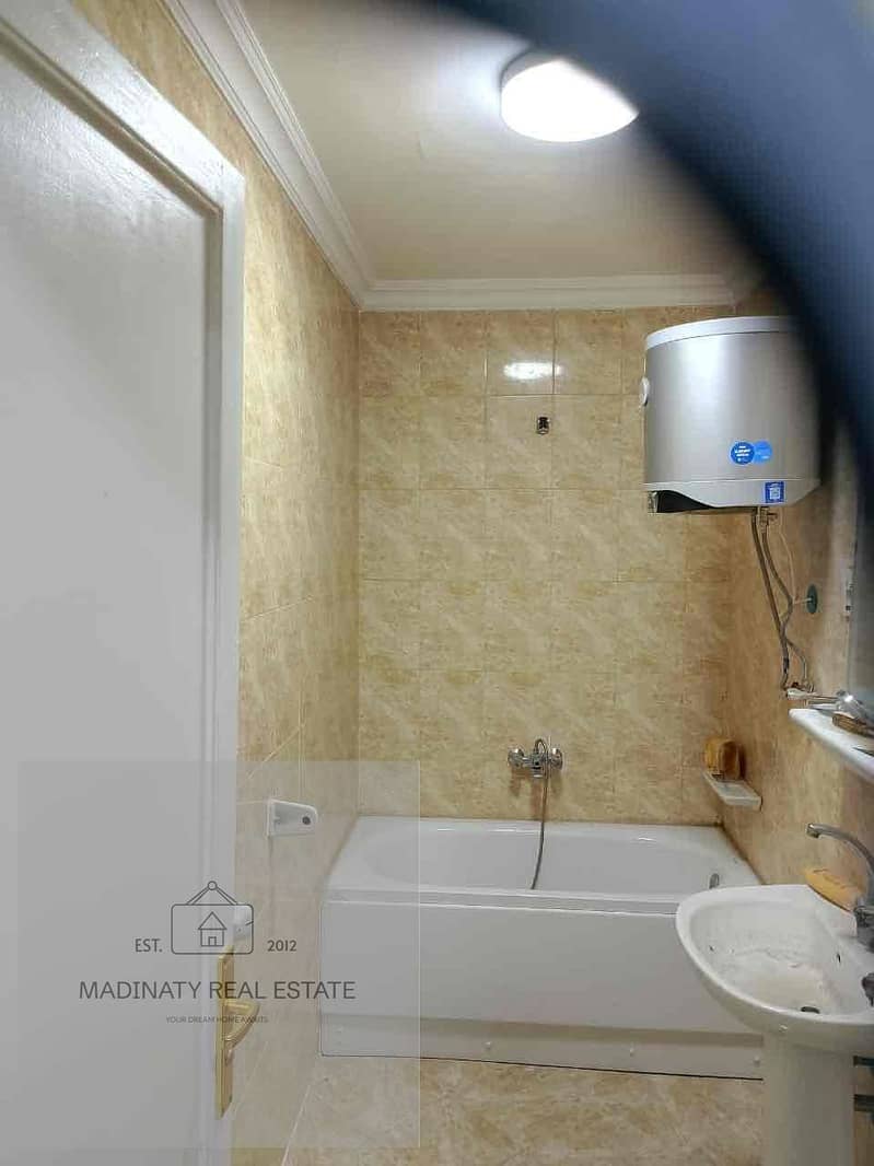 8 621ea896-faa6-4237-8f5c-d2c78df79699. jpg