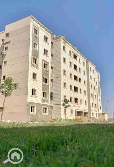 5 Bedroom Penthouse for Sale in Hadayek October, Giza - 1000117348. jpg