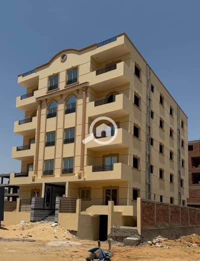 شقة 4 غرف نوم للبيع في 6 أكتوبر، الجيزة - شقة للبيع في بيت الوطن التكميلي ثاني نمرة من ماونتن فيو 225م تقسيط