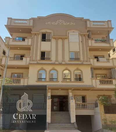 شقة 4 غرف نوم للبيع في الشيخ زايد، الجيزة - Apartment for sale شقة للبيع في الشيخ زايد فيو مفتوح 236 م موقع مميز