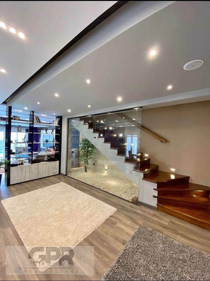 10 541918410_708976632202131_7575643862754817229_n. jpg