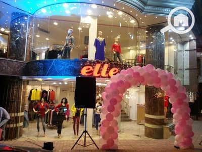 محلات تجارية  للبيع في العاشر من رمضان، الشرقية - محل للبيع في اقوى موقع تجارى في صيدناوى 95م مؤجر بي 50الف لي براند