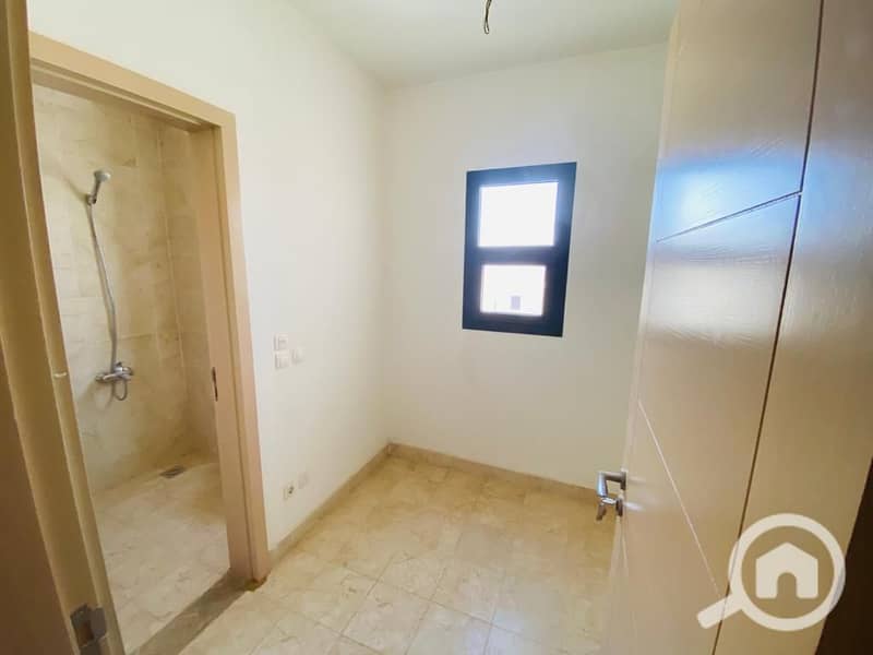 10 bacffa72-62f2-4c06-8e1d-4b2b54a28b15 (1). jpg