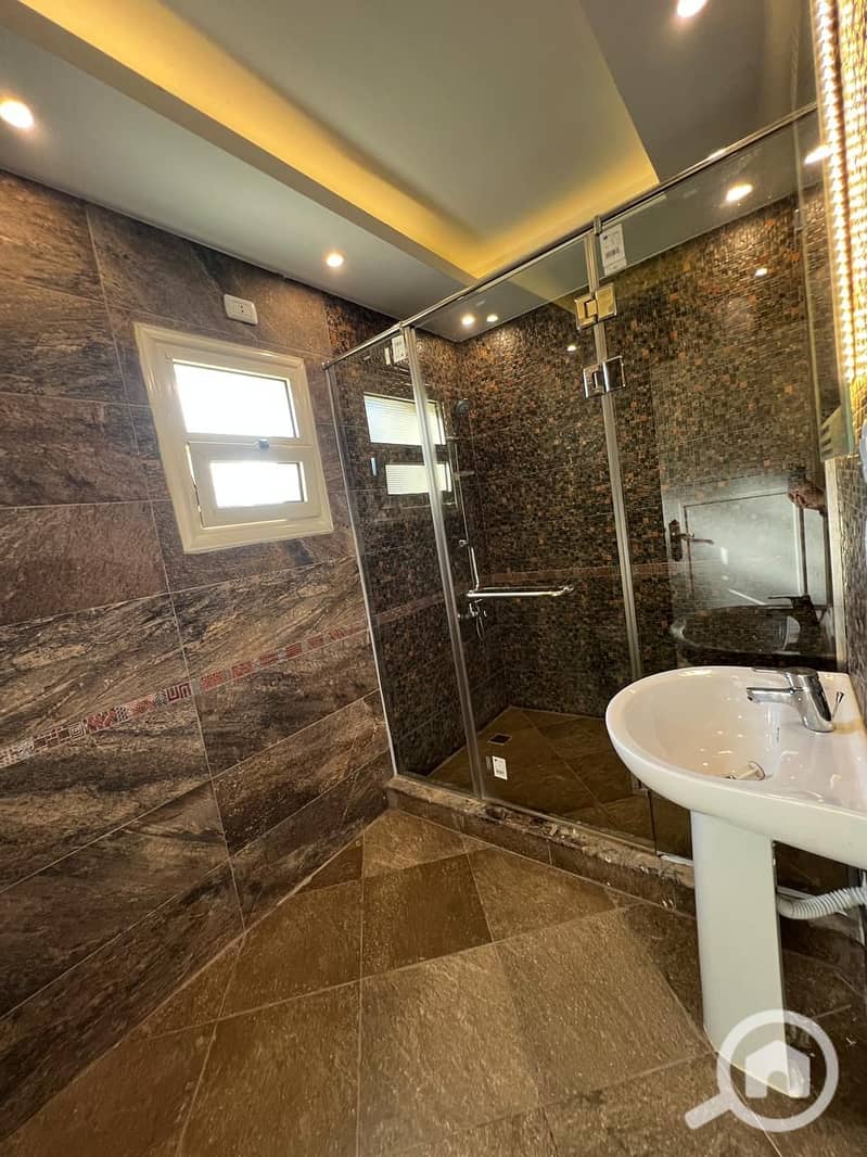 39 WhatsApp Image 2025-09-16 at 5.57. 52 PM. jpeg